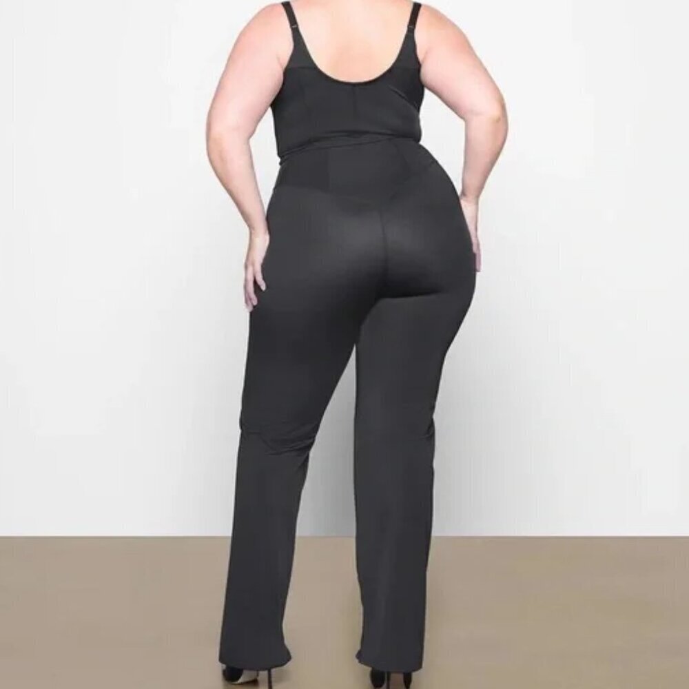 SKIMS Plus Size Black Glam Leggings.  Sz: 4X